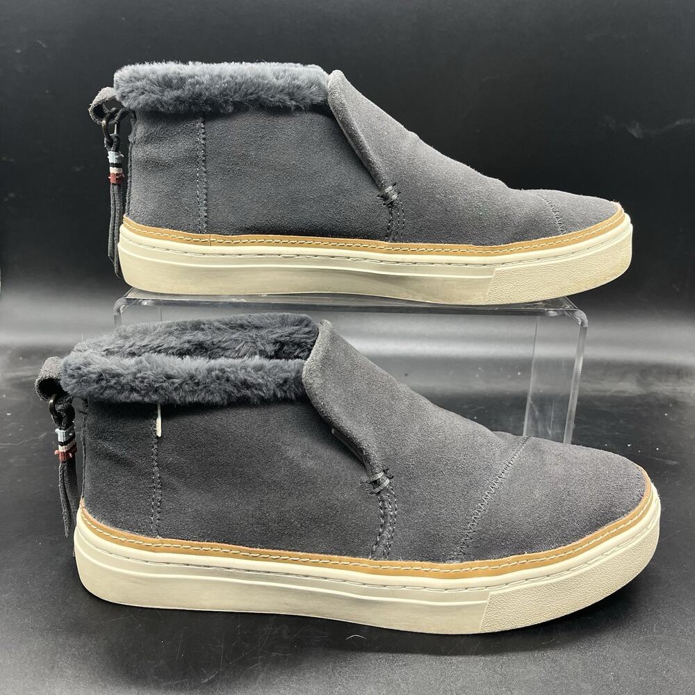 TOMS womens paxton sneaker gray faux fur size 7.5 slip on casual comfort